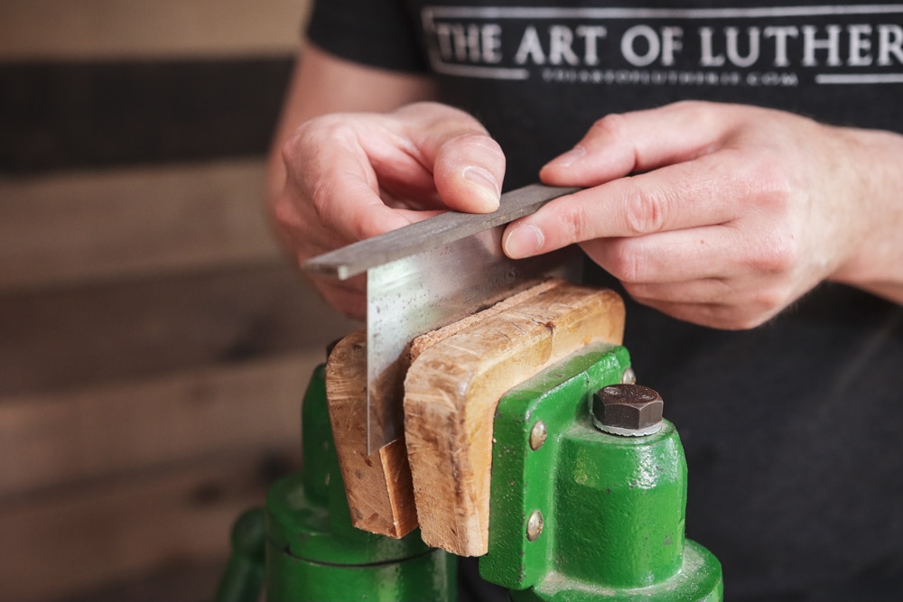 how to sharpen a scraper 1