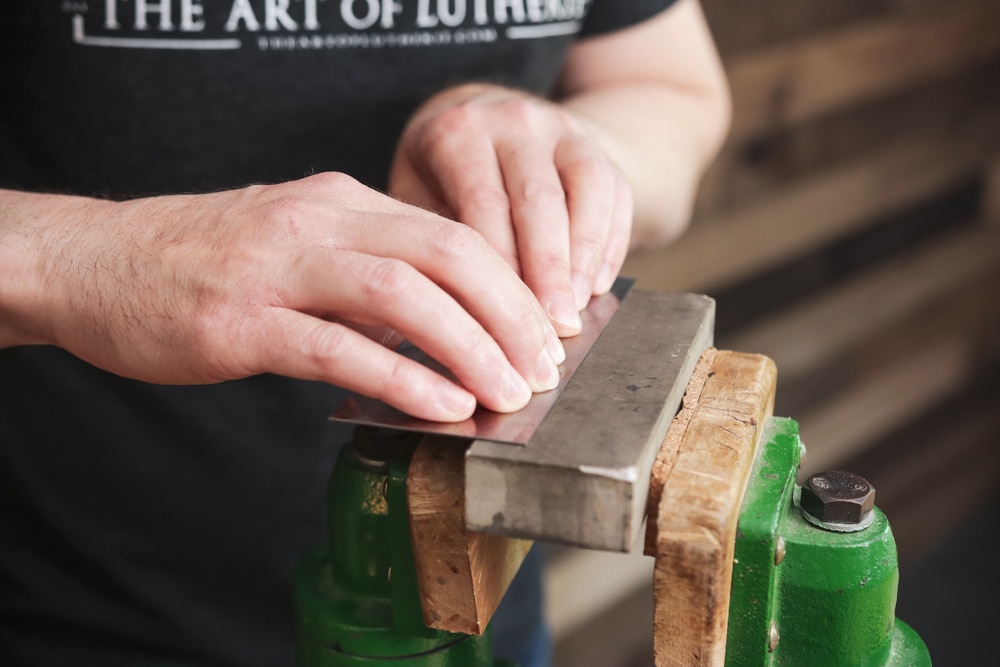 how to sharpen a scraper 2