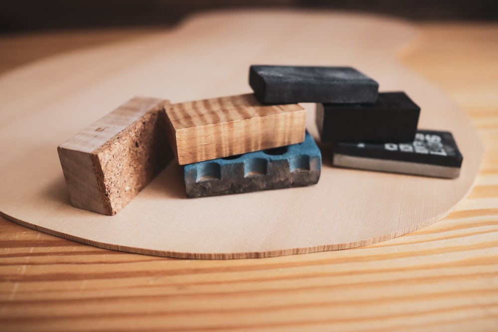 Sanding blocks for guitar makers